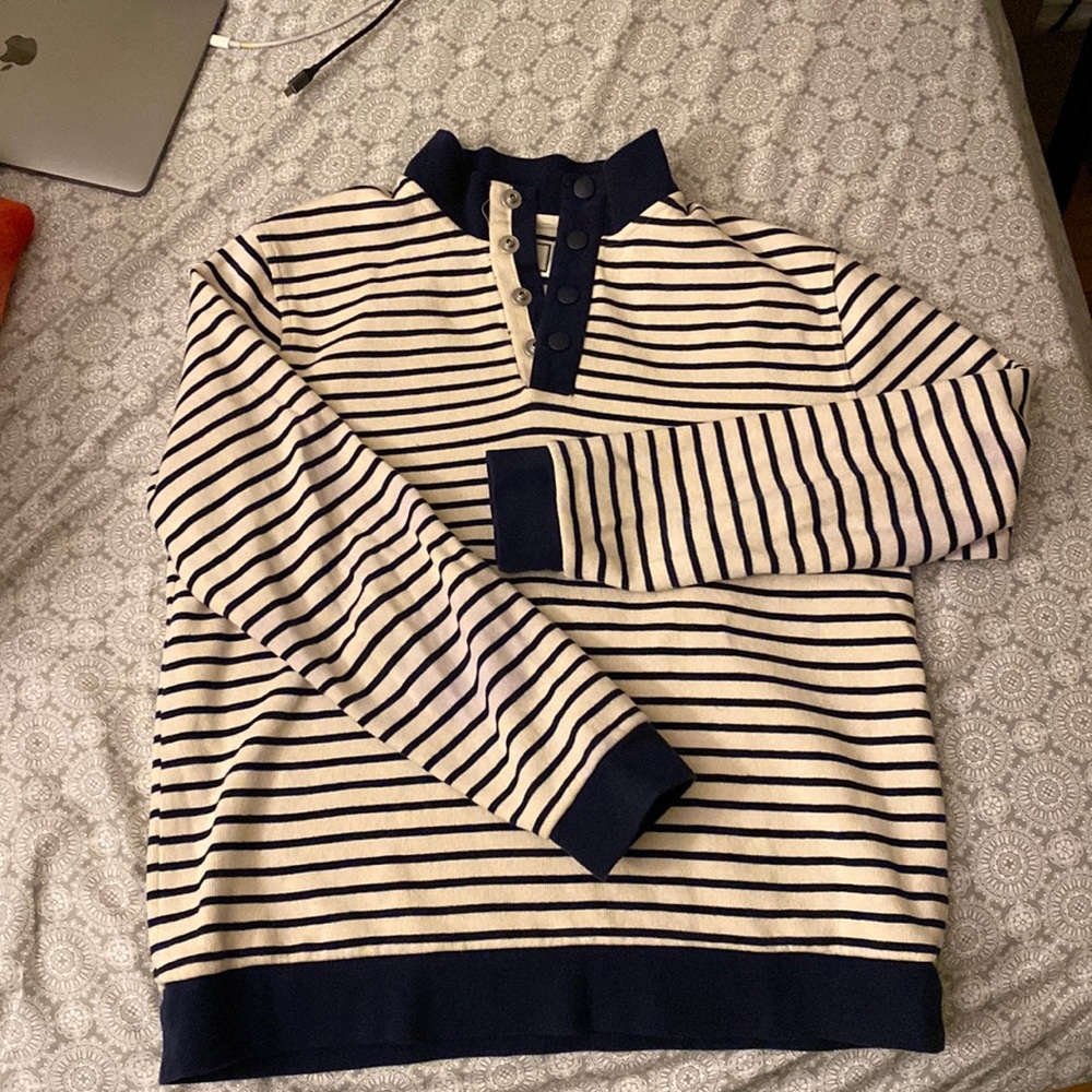 Jos A Bank brand 1/4 Henley shirt